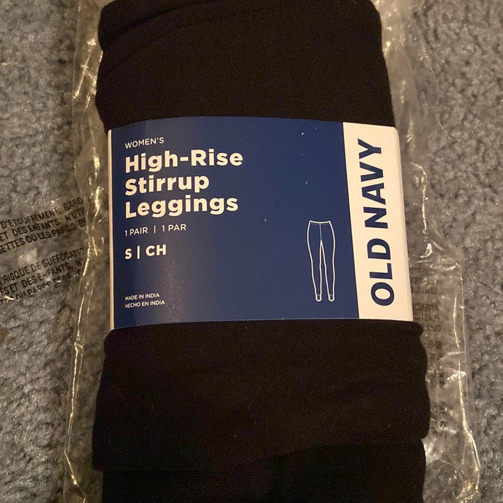 NWT High-Rise Stirrup Leggings
